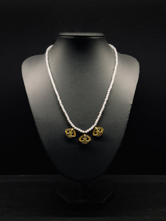 Ikria White Necklace